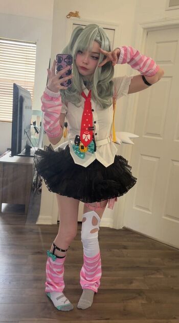 Full leaked Lolyomie private photo