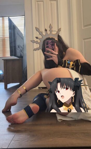 Full leaked Lolyomie page private photo