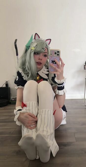 Full leaked Lolyomie private photo