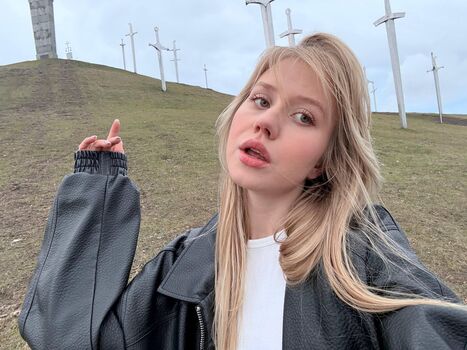 Full leaked Lolysun private photo