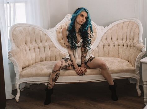 Full leaked Londyn emobarbie private photo