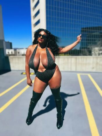 Full leaked Londynn private photo