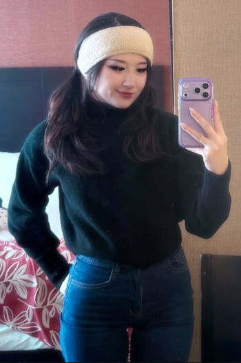 looksbyvee_
