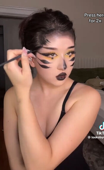 Full leaked Looksbyvee private photo