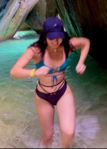 Full leaked Looksbyvee private photo