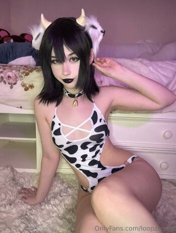Full leaked Loopziepop  page private photo