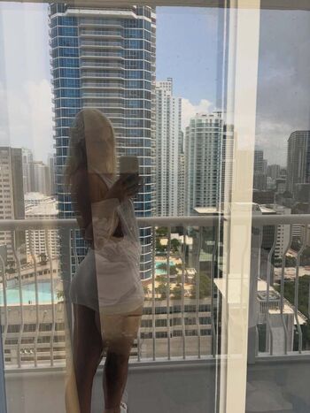 Full leaked Loraasmith private photo
