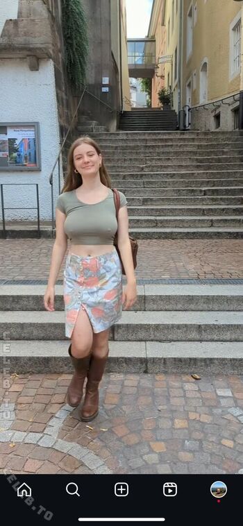 Full leaked Lorene laplusbelle private photo