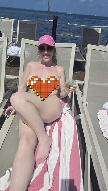 Full leaked Losers bench private photo