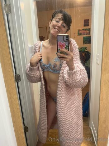 Full leaked Lotion wizard private photo