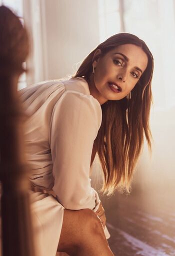 Full leaked Louise redknapp private photo