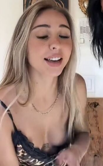 Full leaked Louisergt private photo