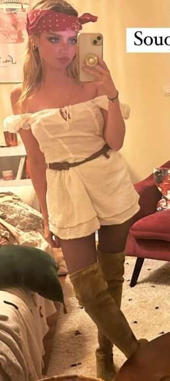 Full leaked Louisette private photo