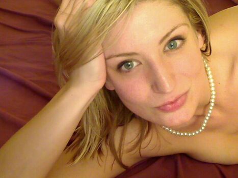 Full leaked Lovelylemon private photo