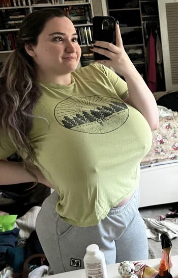 Full leaked Lovelysquirrel page private photo