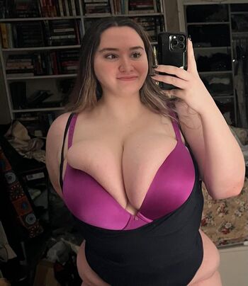 Full leaked Lovelysquirrel page private photo