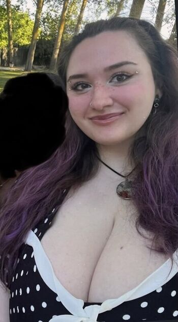Full leaked Lovelysquirrel private photo