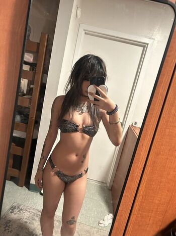 Full leaked Lovemeize page private photo