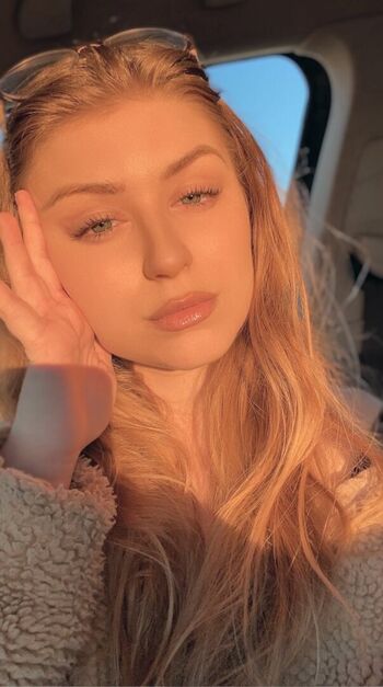 Full leaked Lovinlikelyssa private photo