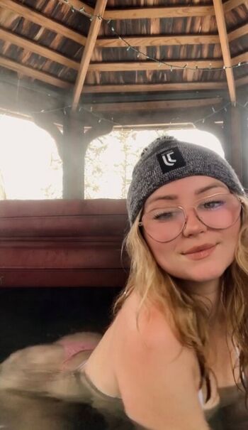 Full leaked Lovinlikelyssa private photo