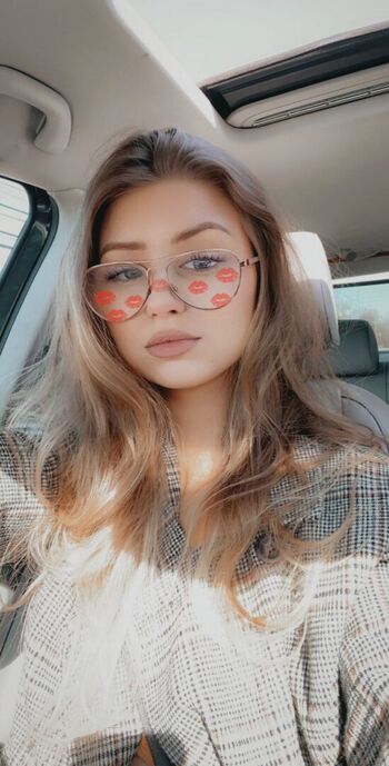 Full leaked Lovinlikelyssa private photo
