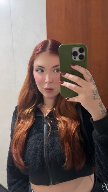 Full leaked Lubertolla private photo
