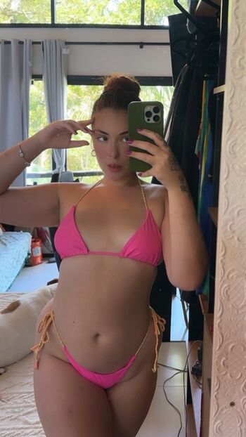 Full leaked Lubertolla private photo