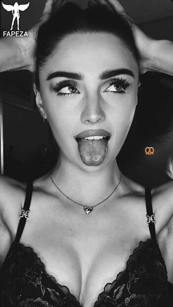 Full leaked Lucieblanc private photo