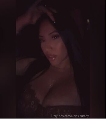 Full leaked Luciesjourney private photo