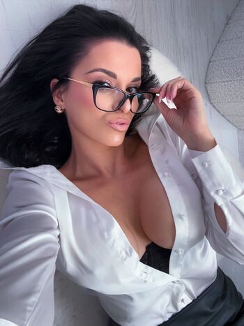 Full leaked Luciinkaav private photo