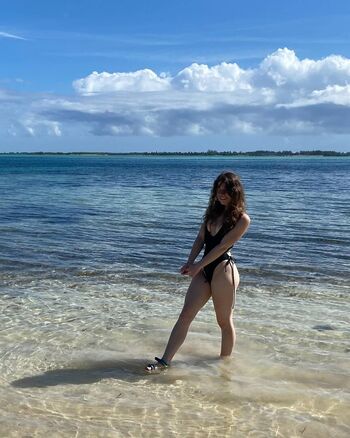 Full leaked Lucky lillian page private photo