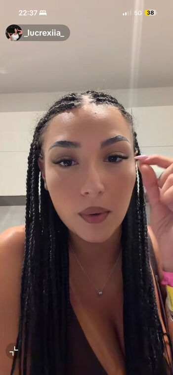 Full leaked Lucrexiia private photo