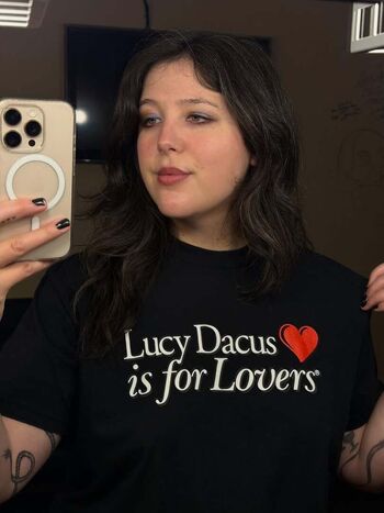 Full leaked Lucy dacus private photo