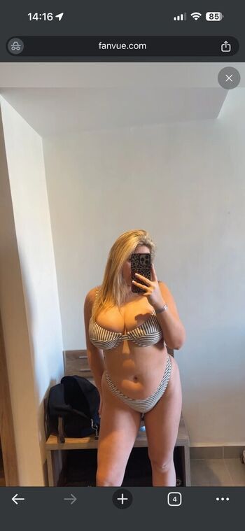 Full leaked Lucy fairwyn private photo