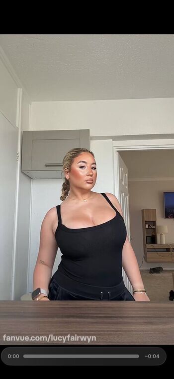 Full leaked Lucy fairwyn private photo