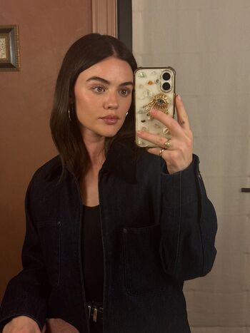 Full leaked Lucy hale private photo