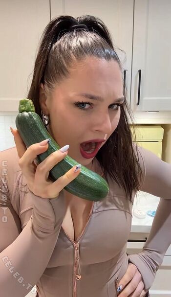 Full leaked Lucy lacht private photo