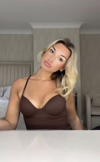 Full leaked Lucy ledgeway private photo