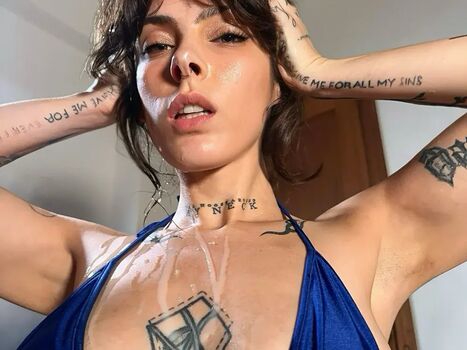 Full leaked Lucy lei private photo