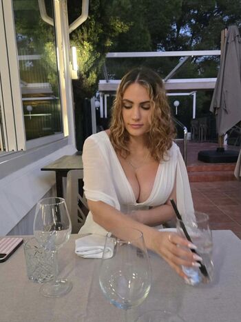 Full leaked Lucy moss private photo