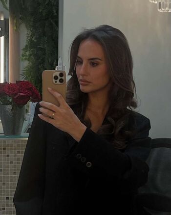 Full leaked Lucy watson private photo