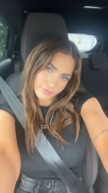Full leaked Lucyy moss private photo