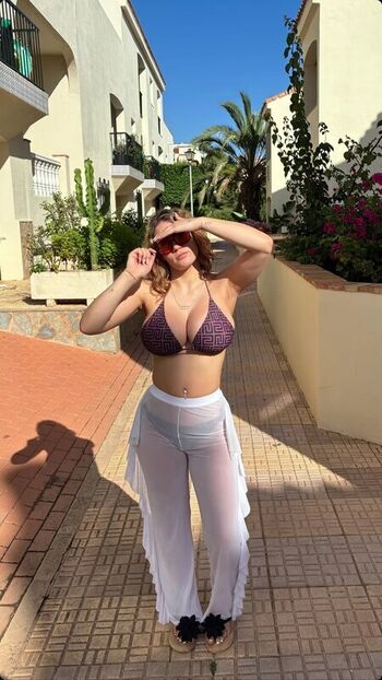 Full leaked Lucyy moss private photo