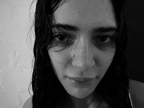Luna Blaise