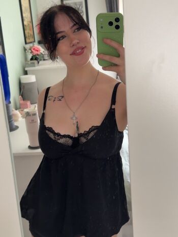 Full leaked Luna stubbs page private photo