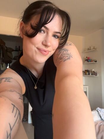 Full leaked Luna stubbs private photo