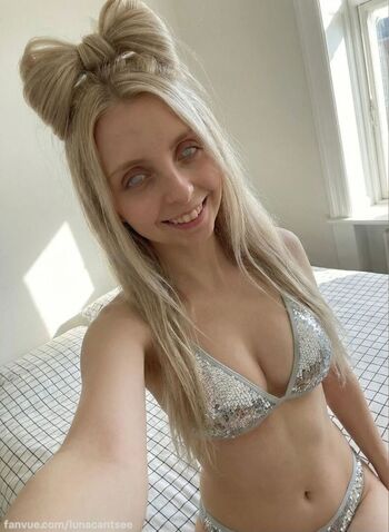 Full leaked Lunacantsee page private photo