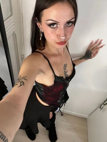 Full leaked Lunalacoquine private photo