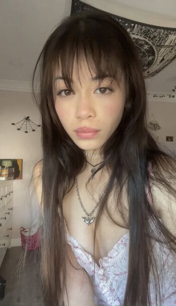 Full leaked Luvlyyy y private photo
