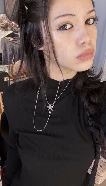 Full leaked Luvlyyy y private photo